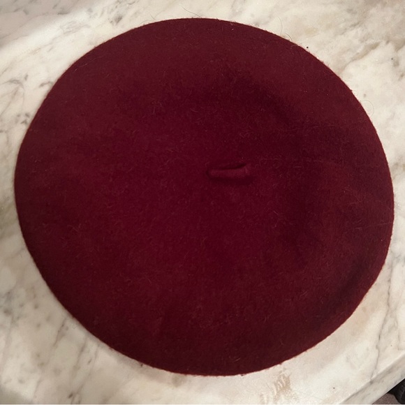 Burgundy 100% wool beret - Picture 1 of 3